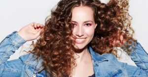 How to cut bangs for curly hair